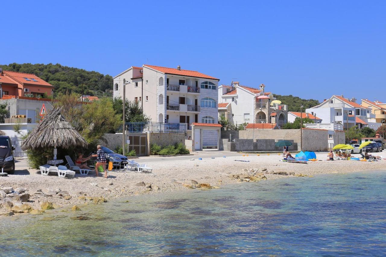 Apartments By The Sea Slatine, Ciovo - 14541 Esterno foto