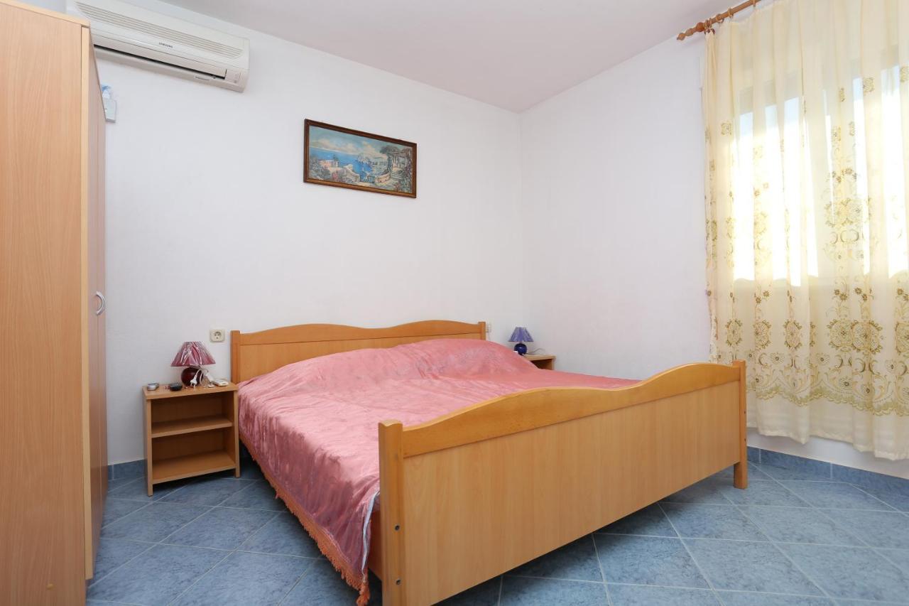 Apartments By The Sea Slatine, Ciovo - 14541 Esterno foto