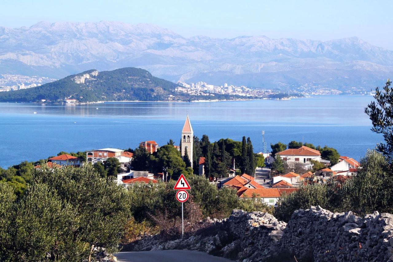 Apartments By The Sea Slatine, Ciovo - 14541 Esterno foto