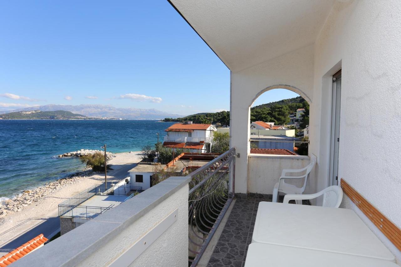 Apartments By The Sea Slatine, Ciovo - 14541 Esterno foto