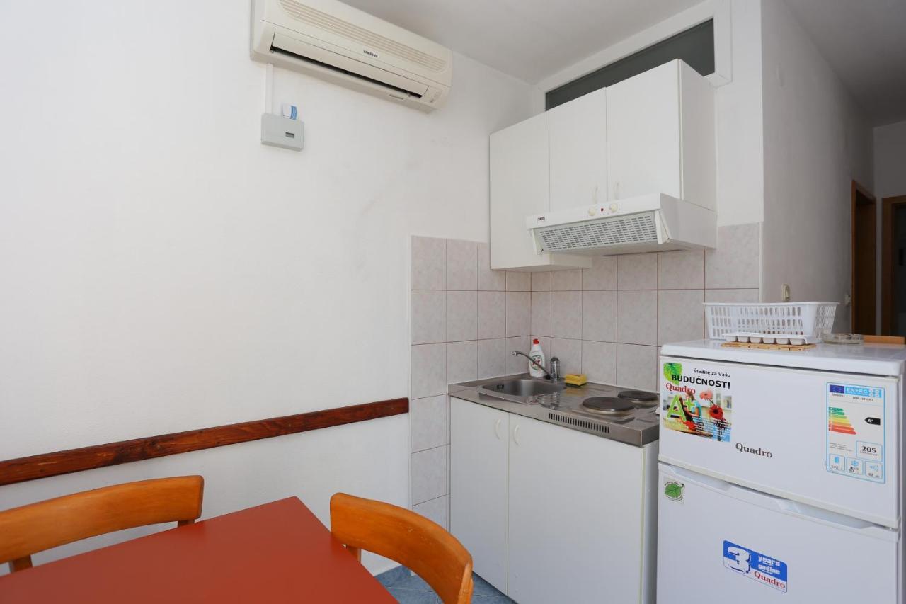 Apartments By The Sea Slatine, Ciovo - 14541 Esterno foto