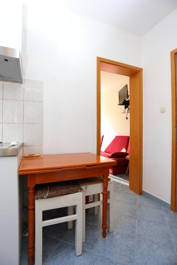 Apartments By The Sea Slatine, Ciovo - 14541 Esterno foto