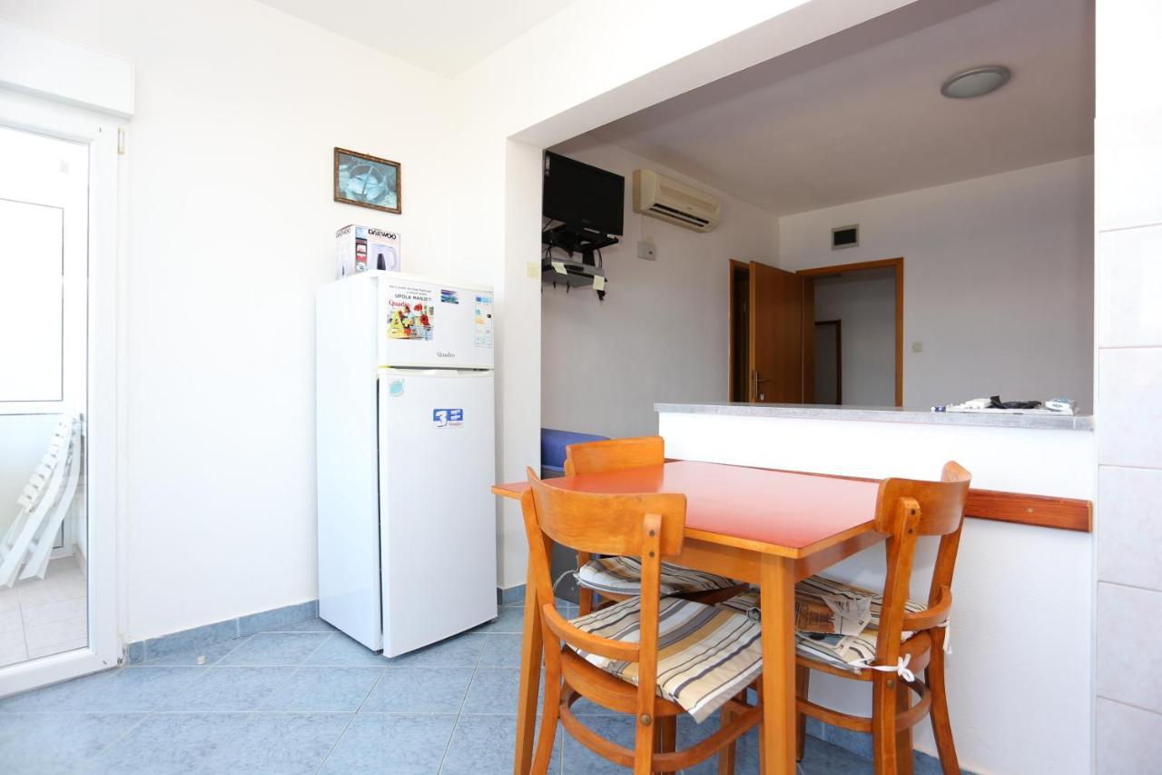 Apartments By The Sea Slatine, Ciovo - 14541 Esterno foto